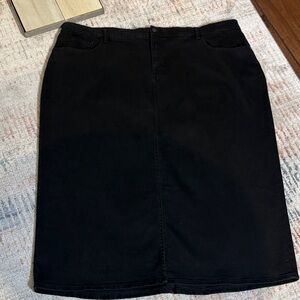 The Drop NWT Black Denim Skirt Nwt size 5X